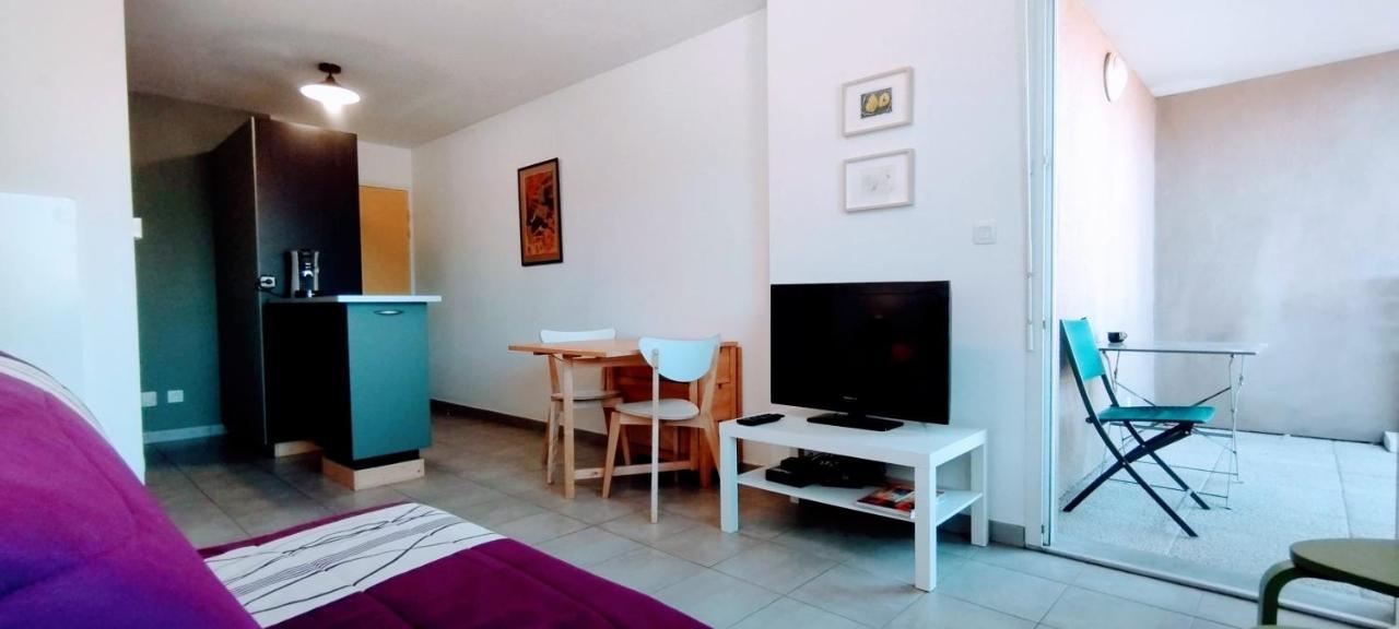 Mambrillo Parking Netflix Disney Prime Avignon Luaran gambar