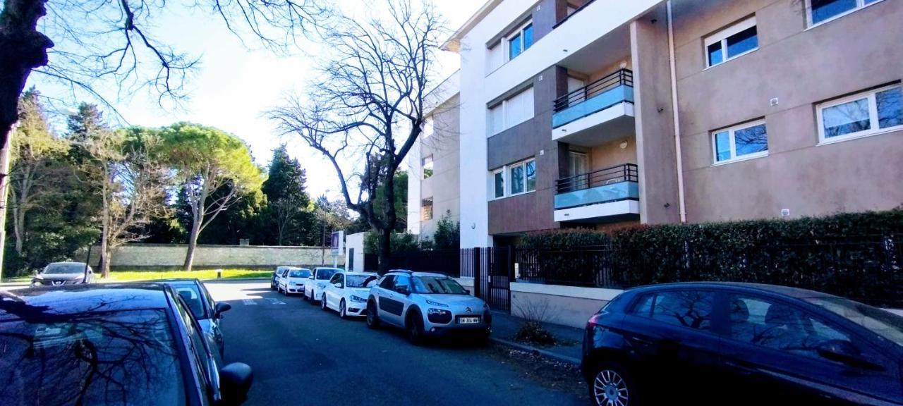 Mambrillo Parking Netflix Disney Prime Avignon Luaran gambar